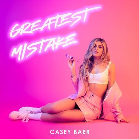 5 Fast Facts about singer Casey Baer