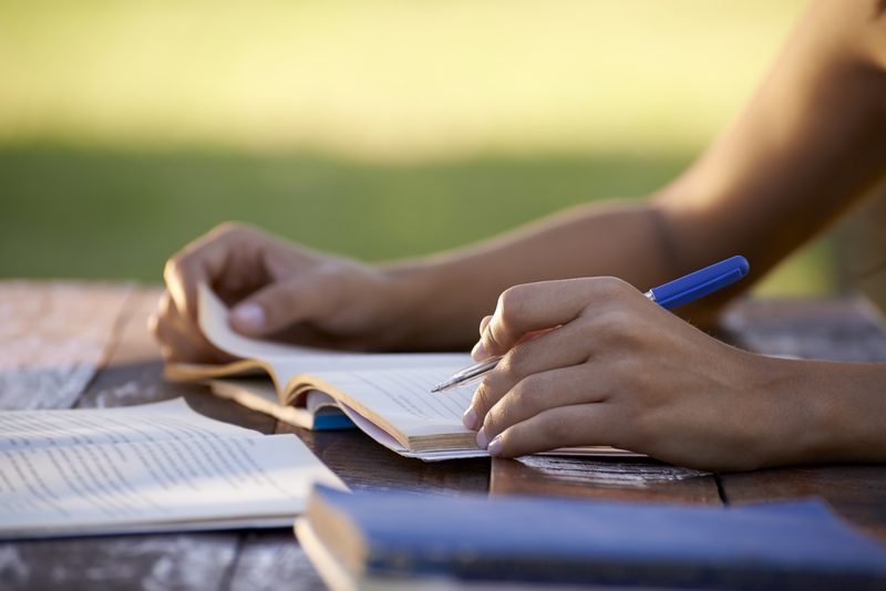 7 Daily Habits To Improve Your Grades