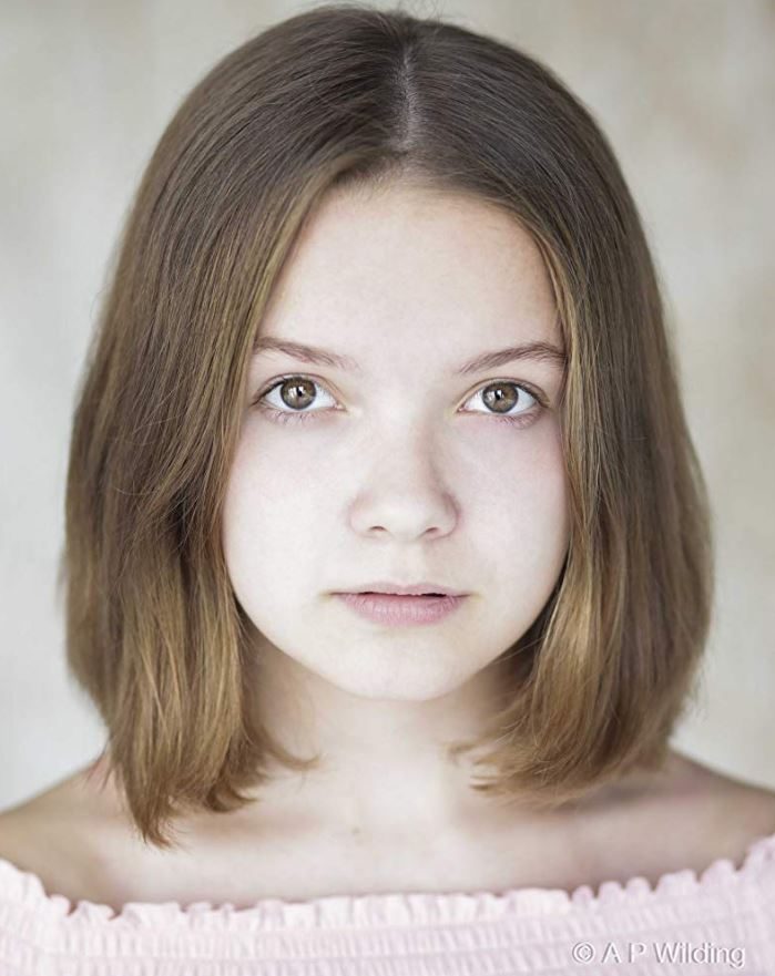 Issie Methven: 15-year-old making a splash in London theater!