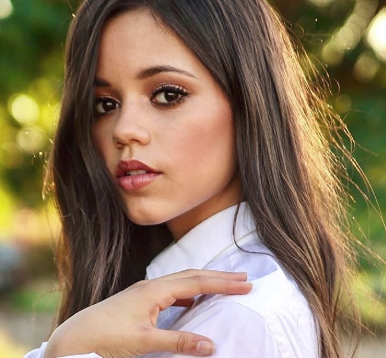 Jenna Ortega from Stuck in the Middle and Jane the Virgin – Interview (Q&A) with TWK!