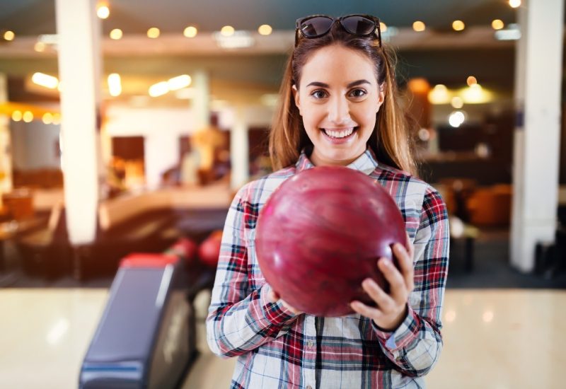 5 Factors To Pick the Best Bowling Ball for You