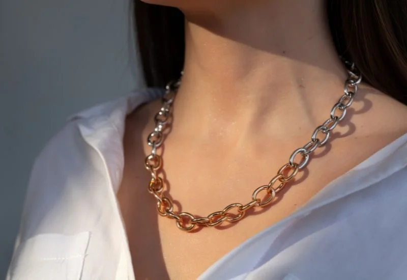 What’s In? Top Necklace Styles and Trends for Spring 2022